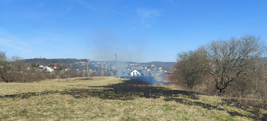SANOK: Pożar traw przy obwodnicy Sanoka