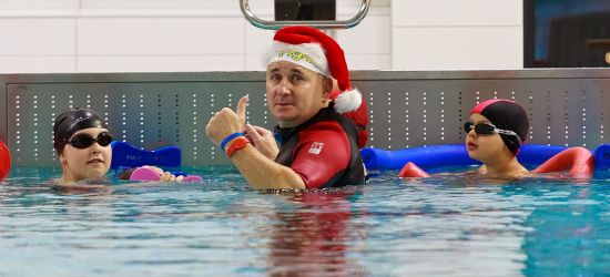 Mikołajki na basenie. Było tak jak na zdjęciu! (FOTO)