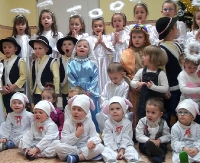 SANOCKA AKCJA ŚPIEWANIA KOLĘD: Ochronka im. Dzieciątka Jezus – „Dziś Chrystus Król narodził się” (FILM)