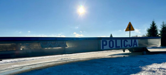 POWIAT BRZOZOWSKI: Pijani zakończyli jazdę w zaspie