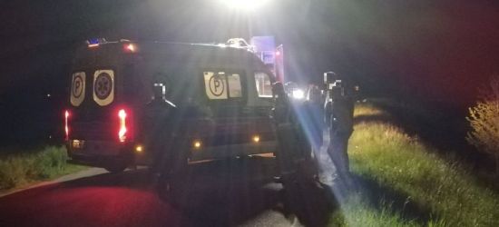 Potrącona 16-latka ma liczne obrażenia. Zabezpieczono samochód sprawcy