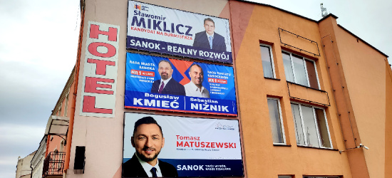 SANOK. „Bitwa” na banery rozpoczęta! „Miasto przystrojone jak choinka” (ZDJĘCIA)