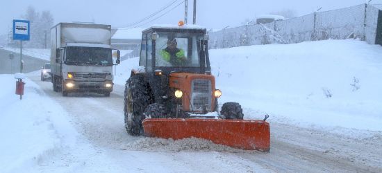 SANOK. Od rana trudne warunki na drogach (VIDEO, ZDJĘCIA)