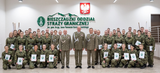 STRAŻ GRANICZNA: Awanse w korpusie chorążych i podoficerów