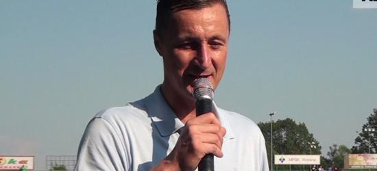 Tomasz Hajto na meczu w Krośnie. „Każde derby mają swój smak” (FILM)