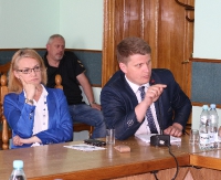 RETRANSMISJA: O poprawie jakości kształcenia zawodowego podczas sesji w powiecie