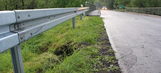 Nowe osuwisko. Zagrożony przejazd z Sanoka do Leska? (FOTO)