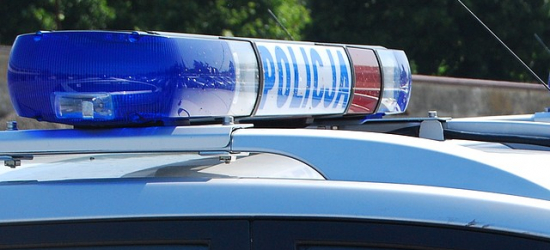 Policjanci eskortowali rodzącą kobietę do szpitala. Pomogli jej dotrzeć na czas