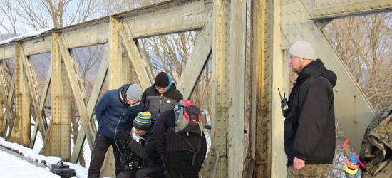 AKTUALIZACJA: Tragiczny pożar domu w Nowym Żmigrodzie. Nie żyje dwoje dzieci