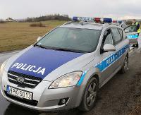 KRONIKA POLICYJNA: Wypadek podczas wycinki, fałszywe banknoty, za kółko z 2 promilami, nękanie i groźby