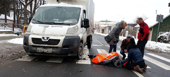 SANOK: Potrącenie na pasach przy przychodni na ul. Lipińskiego (ZDJĘCIA)