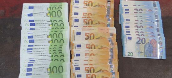 GRANICA: Niezgłoszone tysiące euro w bagażu kierowcy