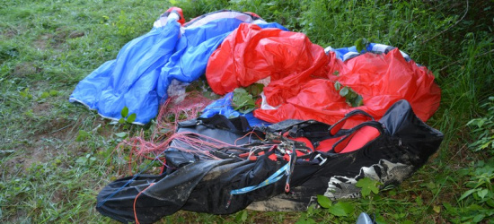 PODKARPACIE. Paralotnia runęła na ziemię. Nie żyje 44-letni mężczyzna