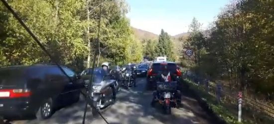 BIESZCZADY: 14 km w godzinę. Ratownicy apelują do „nieudolnych” kierowców (VIDEO)