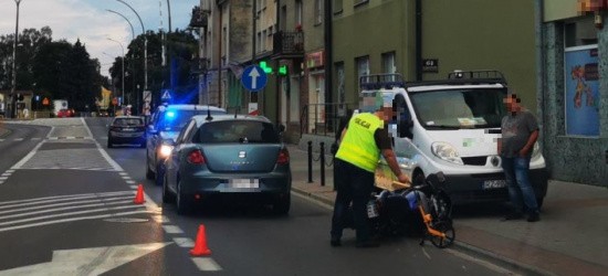 SANOK: Zderzenie osobówki z motocyklem. Ranny kierowca jednośladu (FOTO)