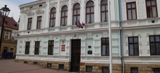 SANOK: Czy Urząd Miasta pomaga mieszkańcom w czasie epidemii?