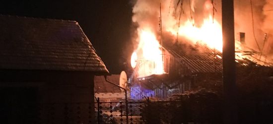 Pożar w Zagórzu. Pięcioosobowa rodzina nie zostanie bez pomocy (ZDJĘCIA)