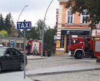 Akcja na parkingu wielopoziomowym. Rozszczelnienie instalacji LPG w osobówce (ZDJĘCIA)