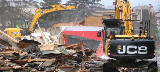 Rozbiórka „starego przedszkola”. NOWE ZDJĘCIA, VIDEO