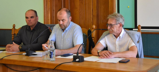 Nadzwyczajna Sesja Rady Powiatu Sanockiego. Porządek obrad (OGLĄDAJ)