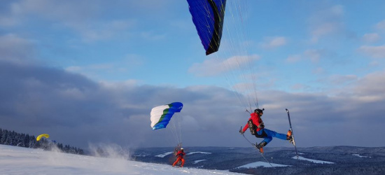 Snowgliding – sport, który narodził się w Bieszczadach! (ZDJĘCIA)