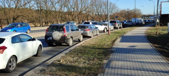 SANOK: Olbrzymie kolejki po paliwo❗️ (ZDJĘCIA)