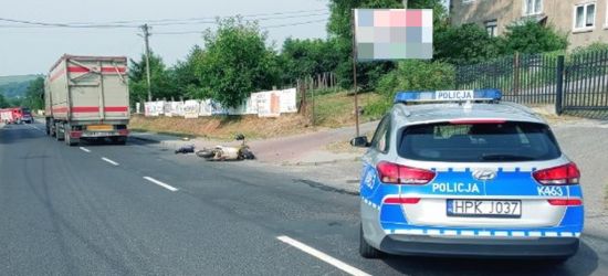 Tragedia na drodze. Nie żyje 93-letni kierowca skutera (FOTO)