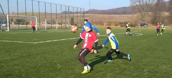 Remis Ekoball-u. Młodzież wchodzi do gry (FOTO)
