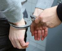 Młody sanoczanin uderzył policjanta w głowę. Jego siostra zaatakowała policjantkę. Awanturnikom grozi więzienie