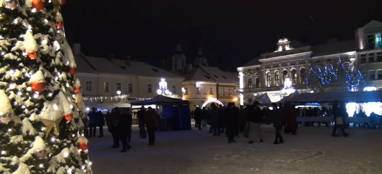Spotkanie wigilijne na sanockim Rynku (VIDEO)