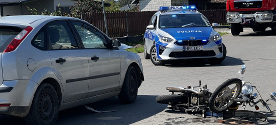 REGION: Zderzenie samochodu osobowego z motorowerem (ZDJĘCIA)