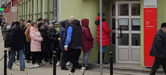 SANOK. Komunikat NBP: Pieniędzy w bankach nie zabraknie! (ZDJĘCIA)