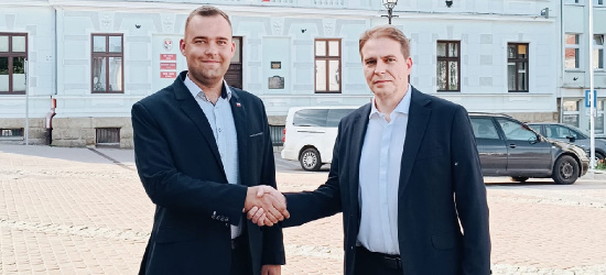 Radny PiS poparł Sławomira Miklicza. Jaka większość w radzie? (FOTO)