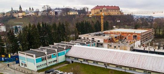 Lesko24.pl: Burmistrz Leska o kontrowersjach odnośnie basenu (FILM)
