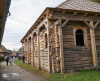Zwierciadlane sklepienie, szafa na Torę i ekspozycja judaików. Synagoga z Połańca nabiera rumieńców (ZDJĘCIA)