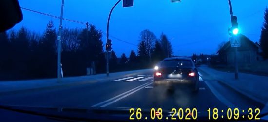 „Zasłona dymna, dla frajerów z tyłu” (VIDEO)