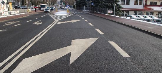 Zmiany na Dąbrówce. Teraz do ronda dojeżdżamy prawym pasem! (ZDJĘCIA)