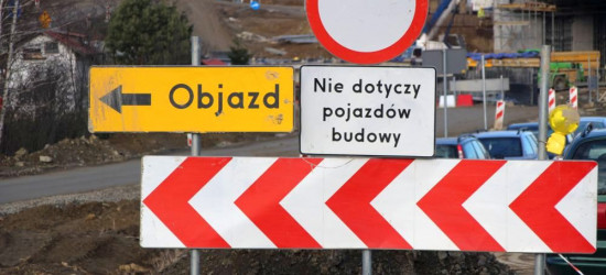 OBJAZD PRZY OBWODNICY: Mieszkańcy grożą zablokowaniem drogi krajowej (FILM, ZDJĘCIA)