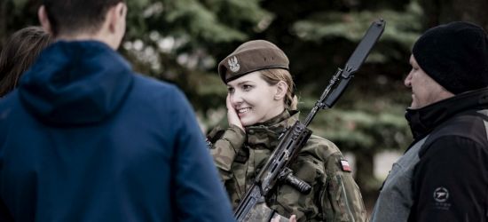 Terytorialsi przysięgali! Słowa roty wypowiedziało 20 ochotników (ZDJĘCIA)