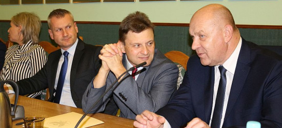SANOK: Nauka religii zielonoświątkowej i wynagrodzenie starosty podczas najbliższej sesji