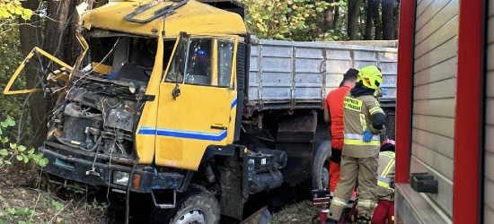 PODKARPACIE: Wjechał do rowu i uciekł. Nie żyje pasażer
