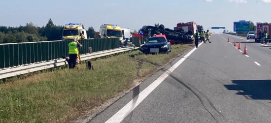 Tragiczny wypadek na autostradzie. 2 osoby zginęły, 12 rannych (FOTO)