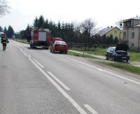 GRABOWNICA: Seat wjechał we fiata. Kierowca z punto trafił do szpitala (ZDJĘCIA)