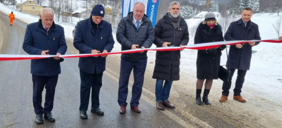 Barycz już przejezdna! Został oddany nowy odcinek drogi wojewódzkiej (ZDJĘCIA)