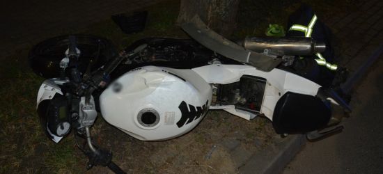 Poważne obrażenie młodego motocyklisty, po zderzeniu z samochodem (ZDJĘCIA)