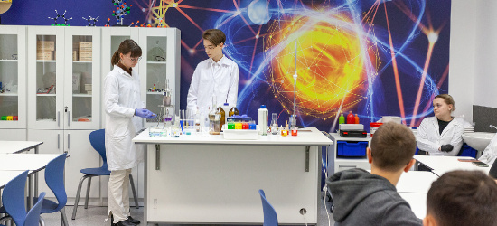 Nowa pracownia chemiczna w jasielskiej „Dwójce” (ZDJĘCIA)