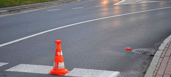 SANOK: Pieszy wbiegł wprost na samochód. Twierdził, że nie zauważył forda