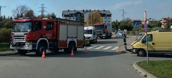 UWAGA: Zderzenie busa z motocyklem na ul. Kawczyńskiego (ZDJĘCIA)
