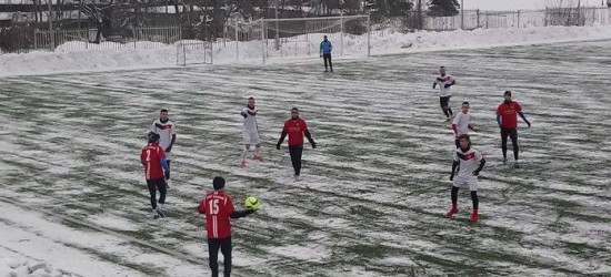 EKOBALL STAL: Piłkarze wznawiają treningi. Plan sparingów