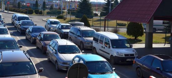 Na granicy rekordy w odprawach. Próba korupcji. Nielegalni imigranci